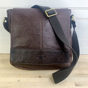 Vintage FOSSIL Dark Distressed Leather Crossbody Messenger Bag Adjustable Strap